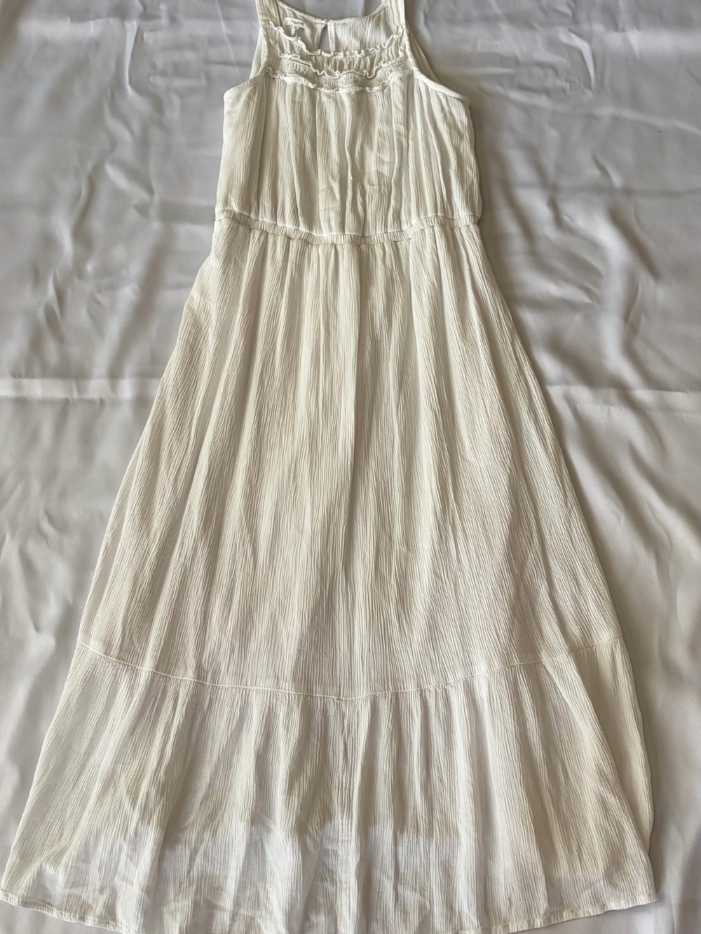 Lightweight white Maxi Dress with Ruffled Yoke
